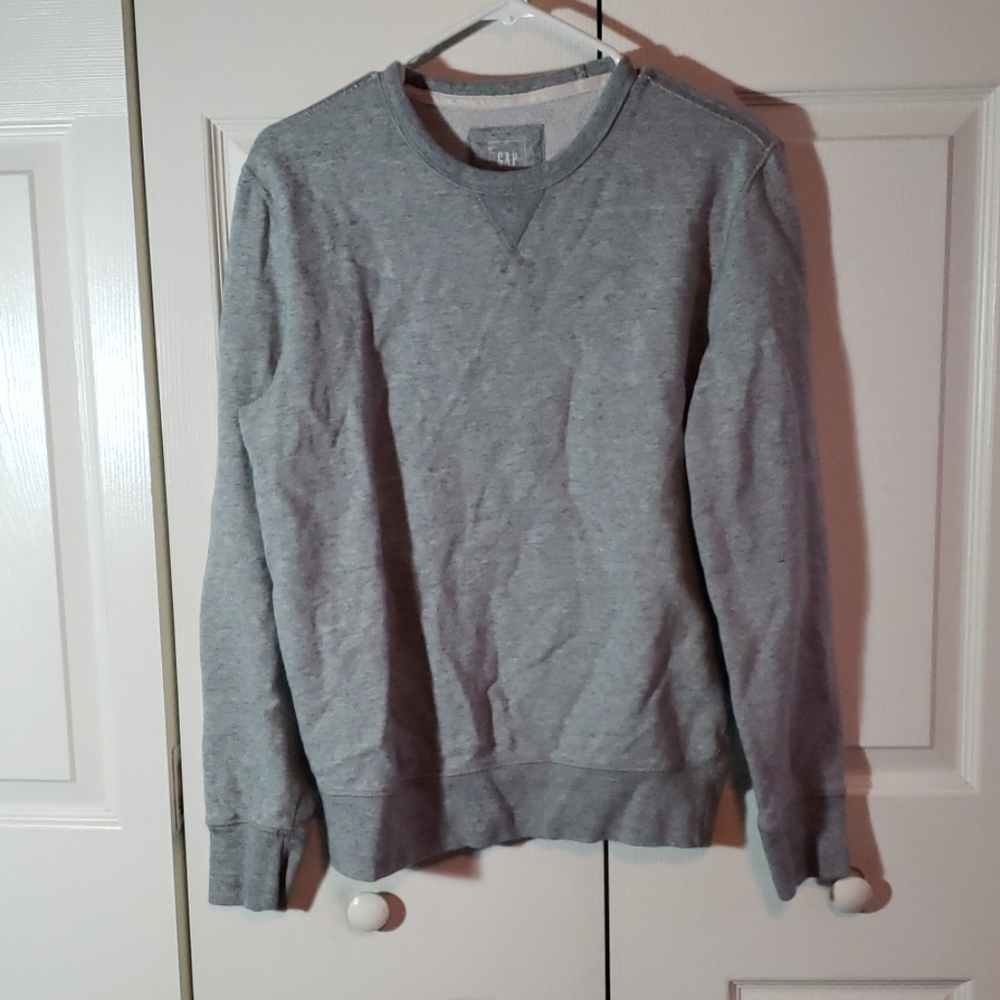 Grey gap sweater